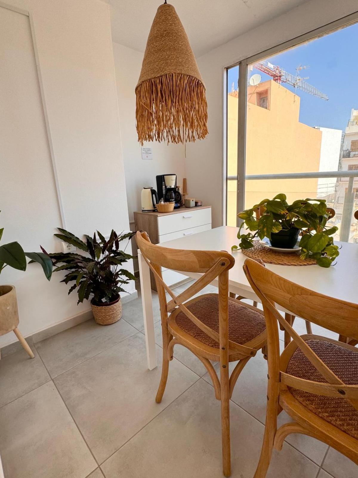 Cisne By Nest Hostel Sant Antoni de Portmany Zewnętrze zdjęcie