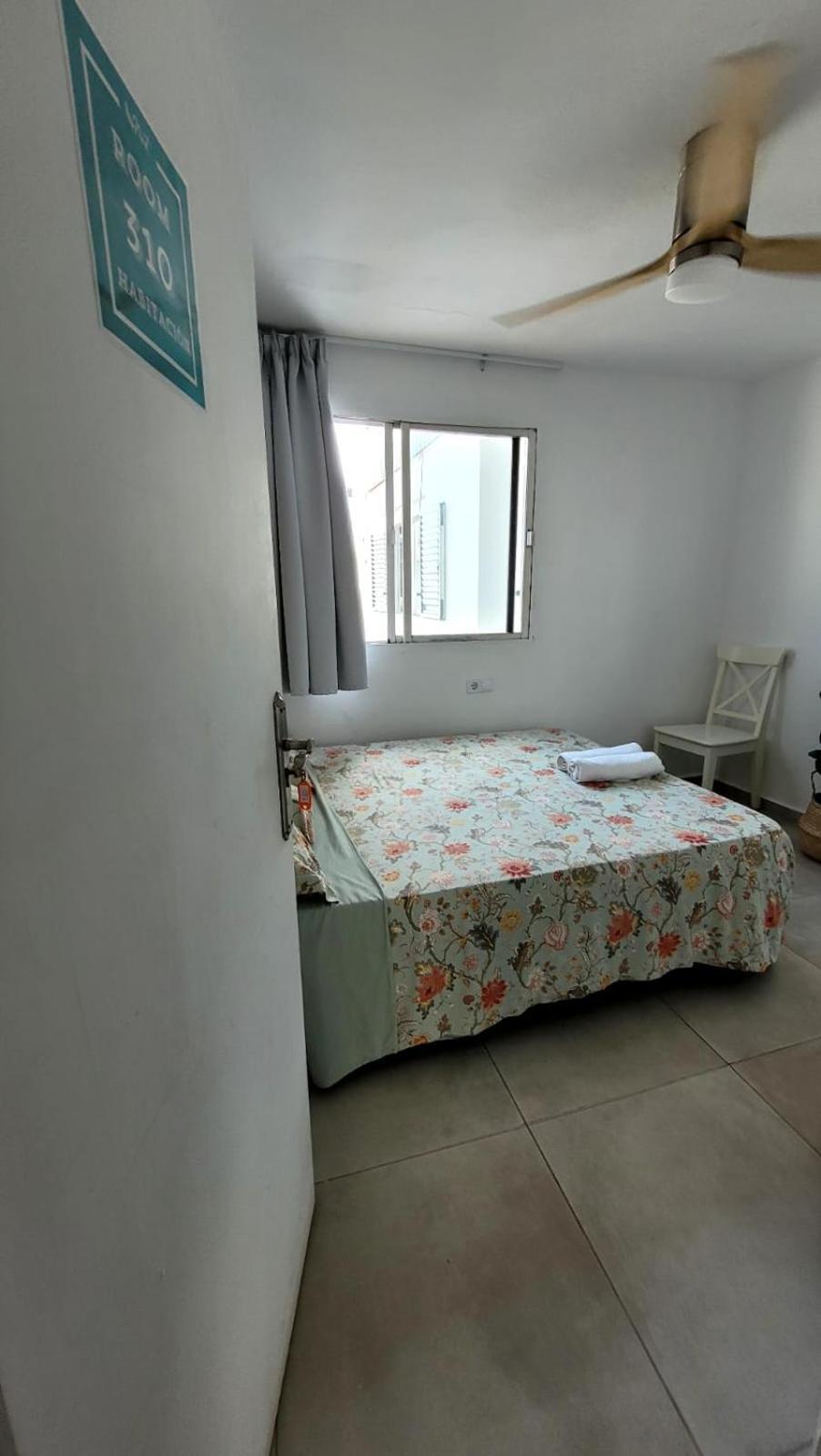 Cisne By Nest Hostel Sant Antoni de Portmany Zewnętrze zdjęcie